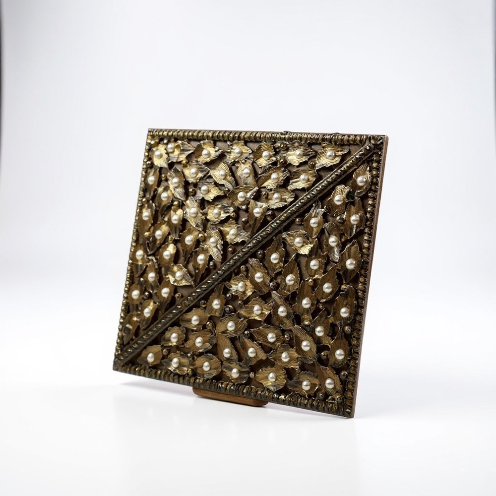 Vintage Gold‎ Tone Pearl Compact Mirror Powder Case Ornate Vanity Accessory